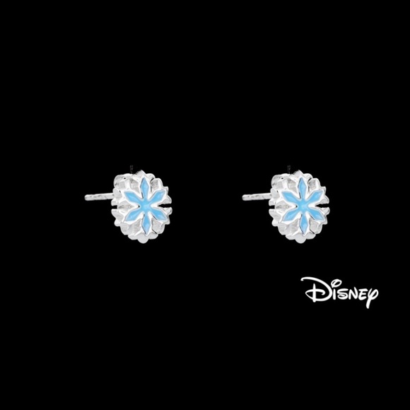Disney Frozen Elsa Snowflake Earrings - Picture 6 of 11